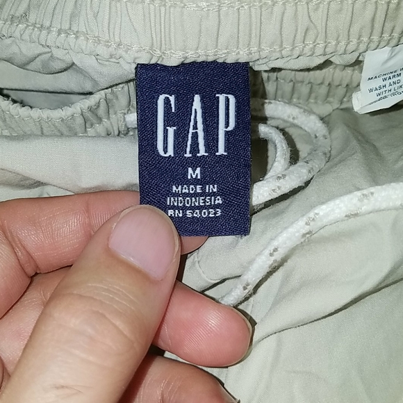 GAP bottoms - Picture 2 of 6